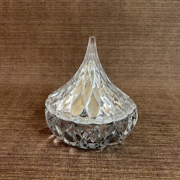 Shannon Crystal Hershey’s Kiss Candy Dish – Designs of Ireland – Mercury Finish - Picture 1 of 7